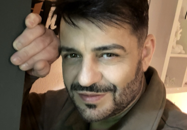 Mgr. Norbert Mészároš - moderátor a manager - Bratislavská káva Mgr. Norbert Mészároš - moderátor a manager - Bratislavská káva